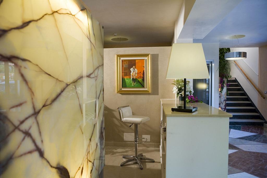 Hotel Ristorante Cavaliere Скаріо Екстер'єр фото