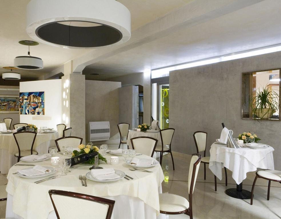Hotel Ristorante Cavaliere Скаріо Екстер'єр фото